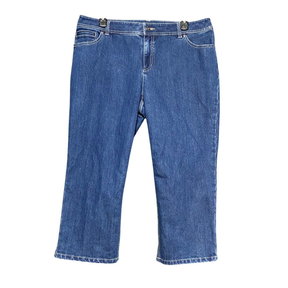 Chicos Women's Size 12/Large Blue Denim Capri Jeans Medium Wash Stretch Cropped